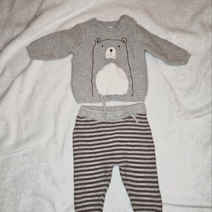 Bear matching knit outfit 0-3M Rene Rofe